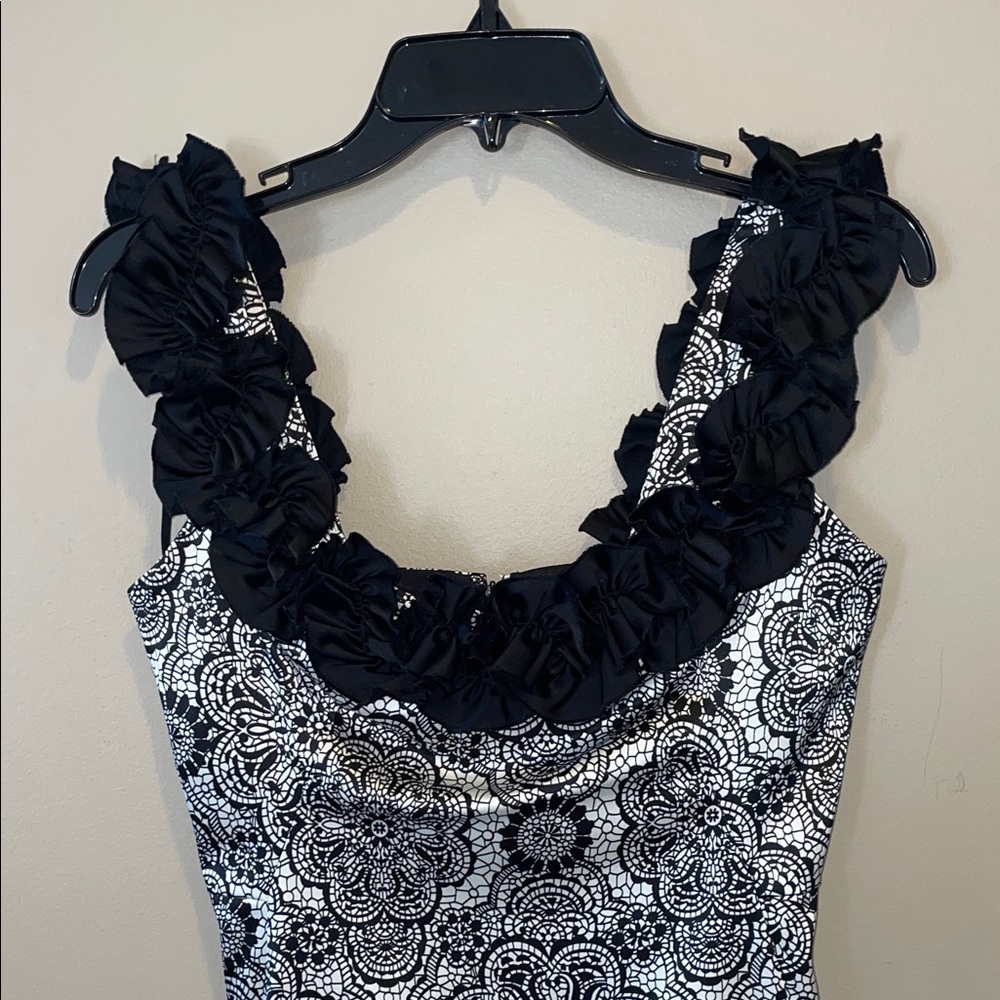 Maggy London Monochrome Floral Mini Dress - Picture 4 of 4